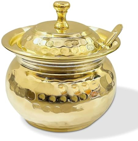 KC Golden - Recipiente multiusos de latón martillado antiguo, 400 ml, con cuchara de diseño en relieve
