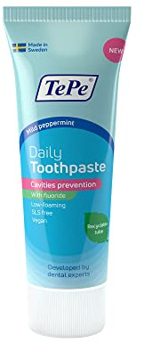 TePe Daily Zahnpasta 75 ml Erwachsene/milder Pfefferminzgeschmack, sanfte Fluorid-Zahnpasta gegen Karies mit einer altersgerechten Fluormenge, vegane