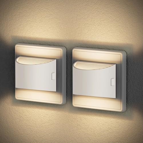JandCase Night Light Plug in Wall, [2 Pack] Night Light with Dusk to Dawn Senosr, 3 Ajustable Brightness with Restart Memory, Up-Down Glowing, Warm White 3000K, Nightlight for Hallway Bedroom Kids
