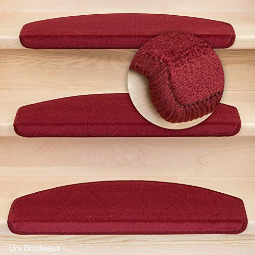 Metzker Stufenmatten Uni Bordeaux 16 Stück Halbrund | Velourteppich von DAS TEPPICHWERK - Trittfläche ca. 65x24cm incl. Klebeband