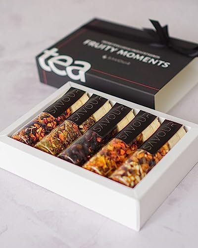 SAVOUR Tee Geschenkbox mit 5 Früchteteemischungen | Hochwertige Tee Probierbox im Korkenglas | Geschenkidee für Teeliebhaber | Geschenkset | 100% natürlich, ohne Zucker, nachhaltige Verpackung