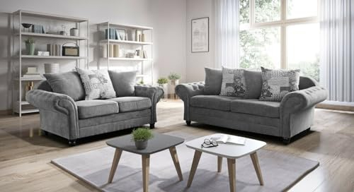 Easy4You Nicola Chesterfield Style Grau 3-Sitzer-Sofa + 2-Sitzer-Sofa Sofas für Wohnzimmer Sofagarnituren Chesterfield 3- und 2-Sitzer Set Sofas & Couches