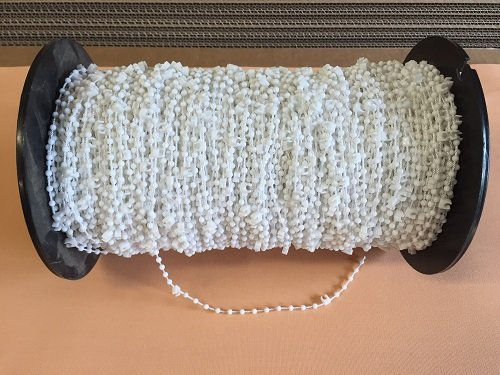 Jellinghaus Sonnenschutz Lamellen Abstandskette/Clips mit Kette/Verbindungskette für 127 mm Vertikaljalousie - Lamellen Vorhang weiß aus Kunststoff (100 Clips)