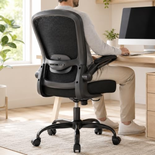 Ergonomischer Bürostuhl mit verstellbarer Lendenwirbelsäule, klappbare Armlehne, 135° Neigung
