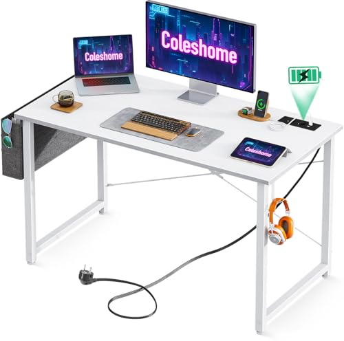 Coleshome Schreibtisch Klein, Computertisch mit Steckdosen Bürotisch mit Kopfhörer Halter und Aufbewahrungstasche, Gaming Tisch für Home, Office (Weiß, 100x48x73.2cm)