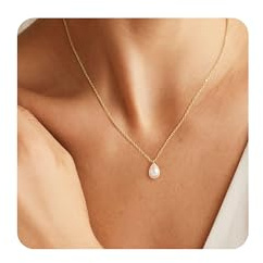 Turandoss Perlenkette Damen Halskette Gold - 14K Vergoldetes Perlen Kette mit Weiße Perlen Goldkette Damen, Schmuck Geschenke für Mädchen Frauen Freundin Hochzeit Braut Brautjungfern