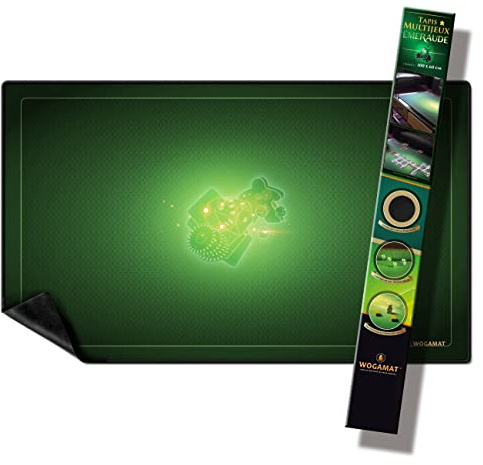 WOGAMAT - Tapis de Jeu Neoprene Vert Emeraude Grande Longueur 60 x 100 cm pour Jeux de Cartes, Jeux de Dés, Jeux de Société - Néoprène Silencieux épais Lavable antidérapant - Tapis Multijeux Luxe.