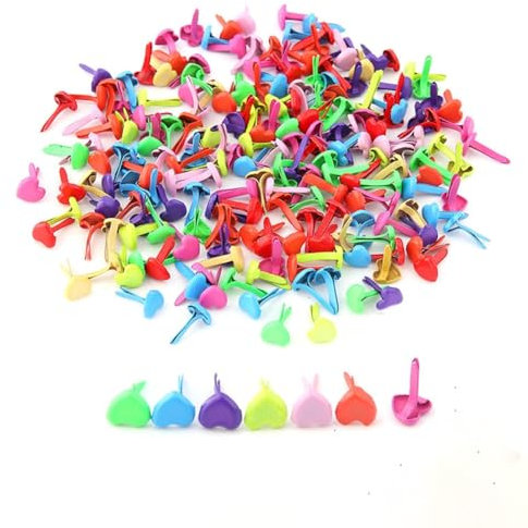 Rockreyoa Doppelte Nägel Brads Mini Musterklammern Metall Verschlussklammern Bunte Rundkopfklammern Papierverschlüsse Bastelklammern für DIY Scrapbooking Basteln Kleines Herz 100 Stück