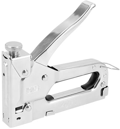 Grapadora profesional de acero cromado, grapas tipo 530 de 6 a 16mm, tornillo de regulación y sistema de reemplazo rápido para uso intensivo.