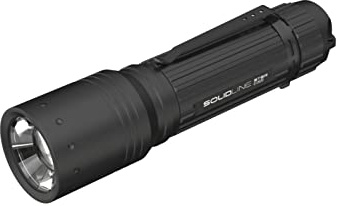 Solidline ST8R, super helle LED Taschenlampe, fokussierbar, wiederaufladbar, 600 Lumen, 300 Meter Leuchtweite, 60 Stunden Leuchtdauer, Akku, Floating Charge System, Taschenclip und USB Kabel, 1 Stk.