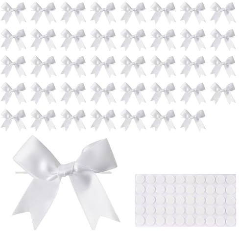 UYXiNONE 50 Stück vorgefertigte Schleifen 9 x 8 cm mit Klebepunkten, Selbstklebende Satinbandschleifen für Geschenkverpackungen, Hochzeitsdekoration, Christbaumschmuck (Weiß)
