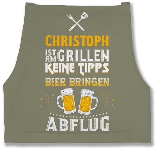 Geschenk mit Namen personalisiert by Shirtracer - Schürze - Grillschürze Herren Männer - Name ist am grillen Keine Tipps Bier bringen Abflug I Witzig Grillen Geschenk
