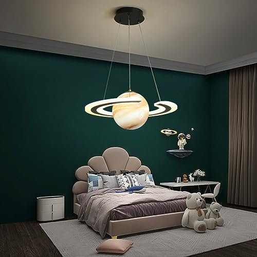 DOCJX Modern LED Pendelleuchte Kinderzimmer Kronleuchter Dimmbar Planet Hängelampe LED Mit Fernbedienung Pendelleuchten Wohnzimmer Hängeleuchten Jungen Mädchen Schlafzimmer Lampen Astronaut