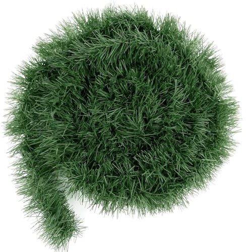 GEEZY Green Christmas Garlands For Home Decoration 2.7m / 9ft - Indoor Or Outdoor Christmas Garland For Stairs, Doors, Fireplaces, Mantles - Xmas Garland Decorations Faux Norfolk Pine Garland