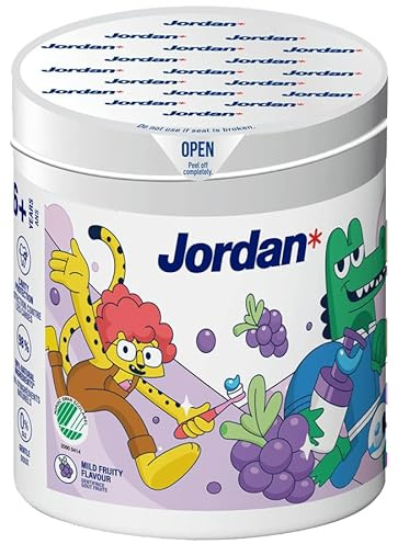 Jordan ® | Junior tandkräm påfyllning 6–12 år | Mild fruktig smak | Påfyllning för pumpdispenser | 1 450 ppm fluorid | 98 % naturliga ingredienser | 0 % SLS | hålskydd | 150 ml