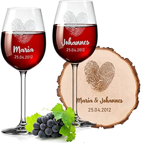 polar-effekt 3-TLG Wein Geschenkset 2X Weinkelch Weinglas 460 ml + 1x Holzscheibe - mit personalisierter Wunschgravur - Motiv Herz Fingerabdruck - Kristallglas - Weißwein, Rotwein - Hochzeitsgeschenk