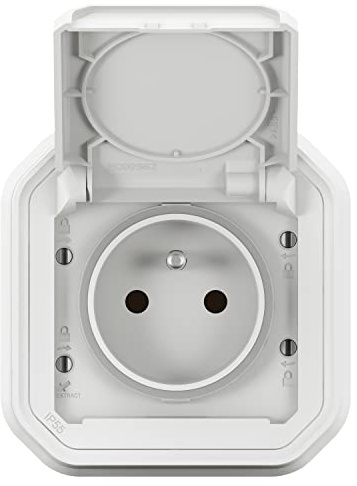 LEGRAND | Prise De Courant Plexo Standard Franco-Belge, Étanche IP55 Résistante À L'Eau Et À La Poussière, Résistance Aux Chocs IK08, Livrée Complète Pour Montage En Encastré Blanc