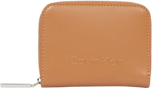 Calvin Klein Damen Geldbörse Embossed Logo Zip Klein