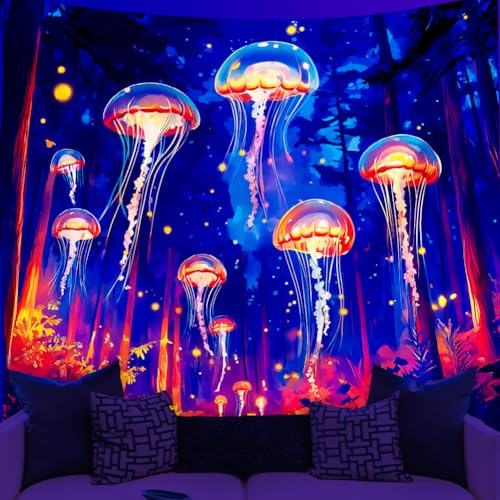 WEBEEDY Licht Wald Quallen Schwarzlicht Wandteppich UV Reaktiv Natur Baum Wandbehang Tapestry Fantasy Sternenhimmel Ästhetik Party Hintergrund Poster Halloween(150x130cm)