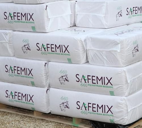 Safemix Equestrian Bedding: Full pallet 30 x 18kg Bales. Horse & equine bedding made from wood shavings & shredded soft wood fibre