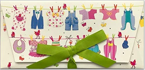 Geschenk-Gutschein zum Kind mit Baby-Wäscheleine: Gutschein-Karte mit Schleife für persönliche Grüße, original von Turnowsky (est. 1940)