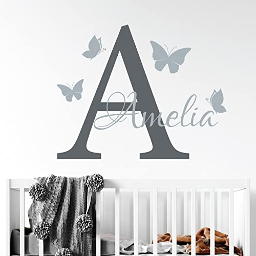 Wand-Designer-Name Aufkleber, personalisierbar, mit Buchstaben und Schmetterlingen, 2 Farben Initial Letter Height: Medium (300mm) dunkelgrau