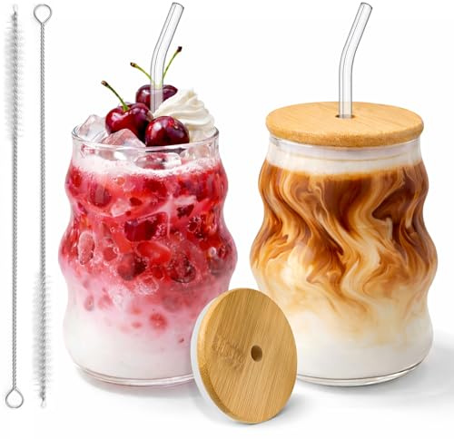 Coco Berming Juego de 2 Vasos de Café Cristal de Burbuja 530ml, Tazas de Vidrio Ondulado con Tapa y Pajita, Vaso Matcha Cristal para Latte, Café Helado y Cócteles, Incluye Cepillo (2)