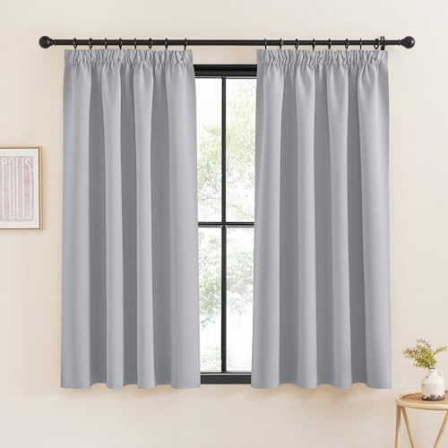 KGORGE Verdunklungsvorhänge Kurz Vorhang Blickdicht mit Kräuselband | Hellgrau,2er Set,145 x 140 cm(HxB),Thermovorhang Hitzeschutz,Verdunkelung,Sonnenschutz,für Schafzimmer/Küche