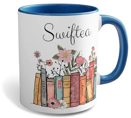 Swiftea Kopp kaffekopp med slogan kopp bokhylla album design kopp musik Swiftea gåva personlig med namn Best of Album presentidé present till dotter flickvän