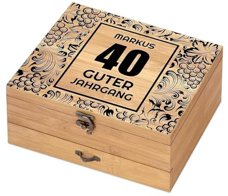 Maverton Weinöffner-Set personalisiert Weinset Sommelier Set - Geschenkbox Holzbox + 8er Weinzubehörset - aus Bambus - Braun - Geschenk zum Geburtstag für Männer - Echter Weingenießer