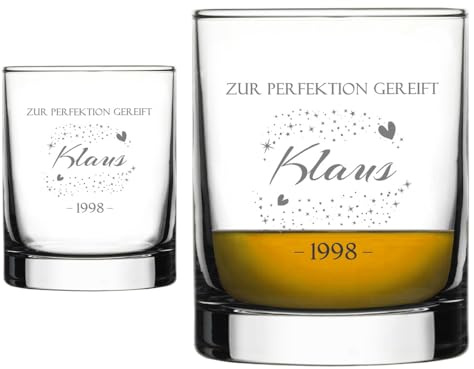 Personalisiertes Whiskeyglas mit Gravur, Name, Alter und Spruch im Herz-Design, Füllmenge 300ml, Größe 9cm – Stilvolles Trinkglas für Whiskey, Schnaps oder Gin, ideal als Geburtstagsgeschenk