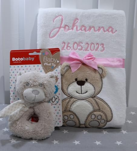 BotoBaby ★ GESCHENKSET Babydecke mit Namen und Datum Bestickt + Spielzeug ★ Geschenk ★Geburt ★ Taufe ★ (Set 17)