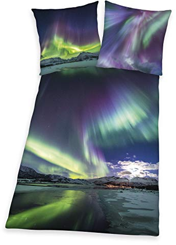 Herding Young Collection Bettwäsche-Set, Polarlichter-Wendemotiv, Kopfkissenbezug 80 x 80 cm, Bettbezug 135 x 200 cm, Mit leichtläufigem Reißverschluss, Baumwolle/Renforcé