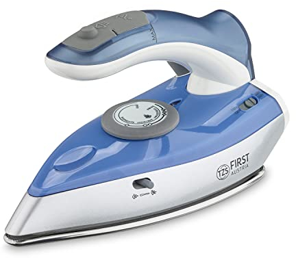 TZS First Austria Reisebügeleisen | praktisches Mini Bügeleisen mit Klappgriff | leichtes Reise Bügeleisen 750g | Spannungswähler 110/220 Volt - ideal für Urlaub, Reise, Camping | Edelstahlsohle