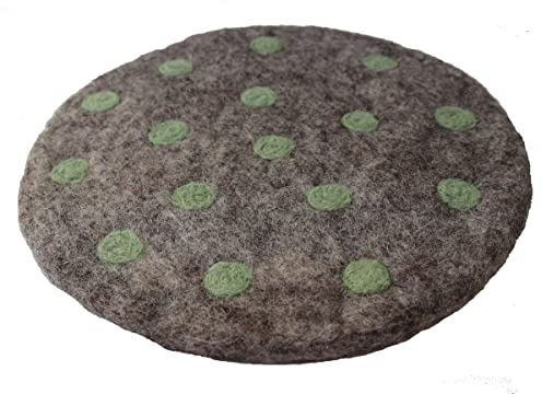 Maharanis Fairtrade handgefilzter Untersetzer 21 cm Graumeliert, Mint gepunktet