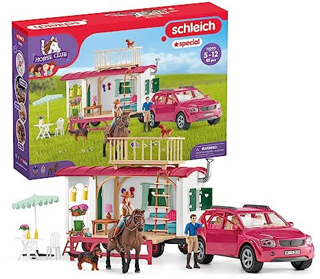 SCHLEICH Horse Club | Campingtrip mit dem Wohnwagen 72205 | Spielset aus Wohnwagen, SUV, 2 Figuren, Pferd & Hund Pferde Zubehör | Spielzeug ab 5 Jahren | 113 Teile | exklusiv bei Amazon