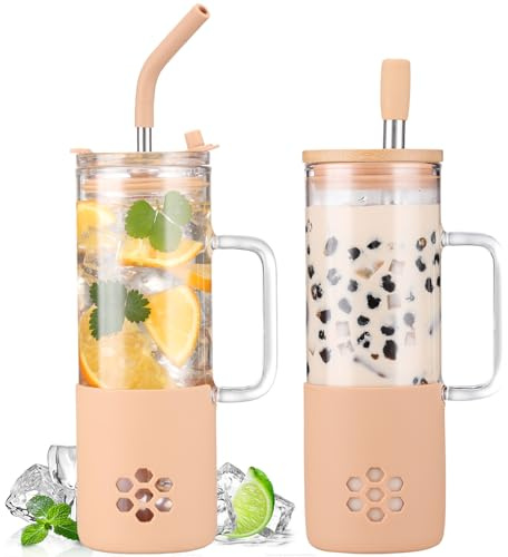 BLUEGO 600ml Glasbecher mit 2 Deckeln und Henkel, Niedlicher Glasbecher mit Strohhalmen und Silikonhülle, Eiskaffeebecher, 0,6L Smoothiebecher, Bubble Tea Becher, Reisebecher, Amber