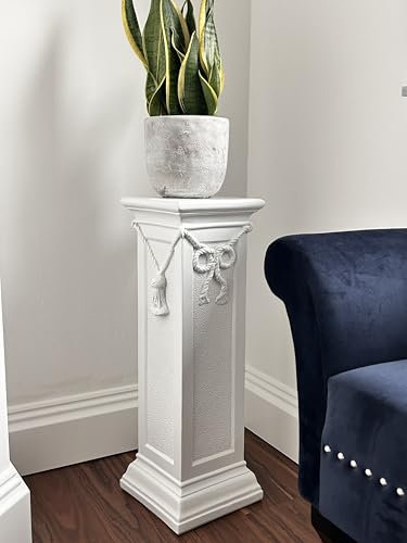 Generisch Schöne, dekorative weiße Säule. 75 cm.