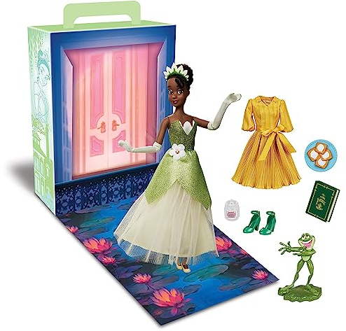 Disney Store Offizielle Tiana Storybook Kollektion Puppe, Küss den Frosch, 29 cm, Mit Naveen als Froschfigur, 2 Outfits, Accessoires, Malbogen für Aktivitäten und Spiele, für Kinder ab 3 Jahren