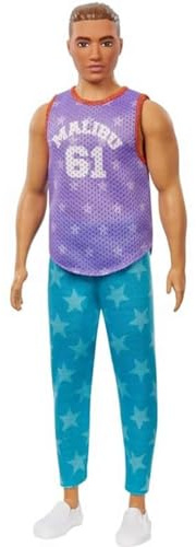 Barbie -Fashionistas Bambola Ken con Capelli Castani, Maglietta Viola Malibù e Vestiti alla Moda, Giocattolo per Bambini 3+ Anni, GRB89
