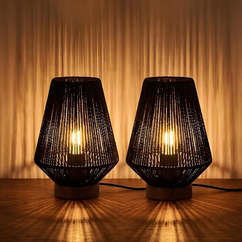 MinteVolt 2er Set Tischlampe Schwarz – Boho Nachttischlampe mit Kabel & handgeflochtenem Schirm aus doppelsträngigem Papiergeflecht, Kelch-Design, Sockel in Walnuss-Optik, E27–25 cm hoch