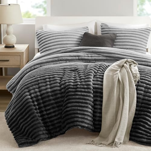 Intelligent Design Twin Comforter Set, Plush Bedding, Microfiber Reverse, 2 Piece, Lightweight, Super Soft Ribbed Velvet Comforter 1 Sham, All Season Fluffy Bed Set, Avril, Twin/Twin XL Grey Ombre