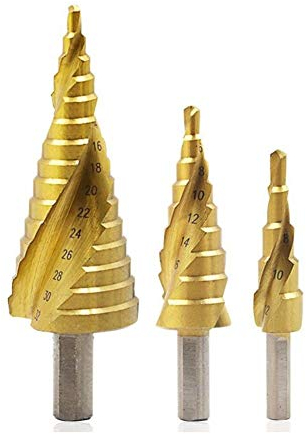 Bohrschrittbits. Holzverarbeitung Metallbohrer Titanlegierung Spiral Groove-Stufenbohrer 4-12/4-20/4-32mm Schritt Cone Schneidwerkzeugstahl (Color : 4 32mm)