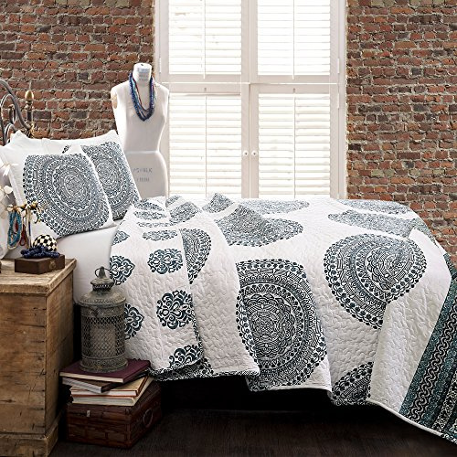 Lush Decor Shaila Medallion Quilt | Mandala Print Reversible 3 Piece Bedding Set - King - Blue
