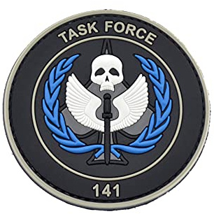 LA PATCHERIA Patch Call Of Duty – Task Force 141 8 x 8 cm – Patch 100 % caoutchouc avec Velcro® original Velcro® Brand Hook cousu à l'arrière – 3D haute définition – pour décorer des vestes, des sacs