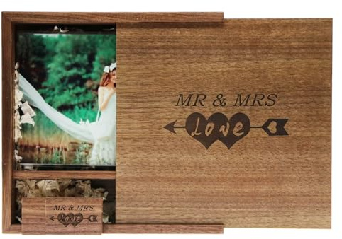 LXSINO 32 GB Holz USB Stick mit Lasergravur Mr & Mrs Design - 32 GB Holz USB 3.0 Flash-Speicherstick mit Fotografie Holzkiste (170 * 170 * 35mm) für Braut, Bräutigam, Liebhaber