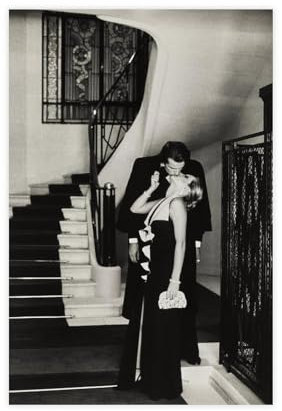 THEGIS Helmut Newton Art 9 Leinwand-Poster, Wandkunst, Dekordruck, Bild, Gemälde für Wohnzimmer, Schlafzimmer, Dekoration, ungerahmt, 30 x 45 cm