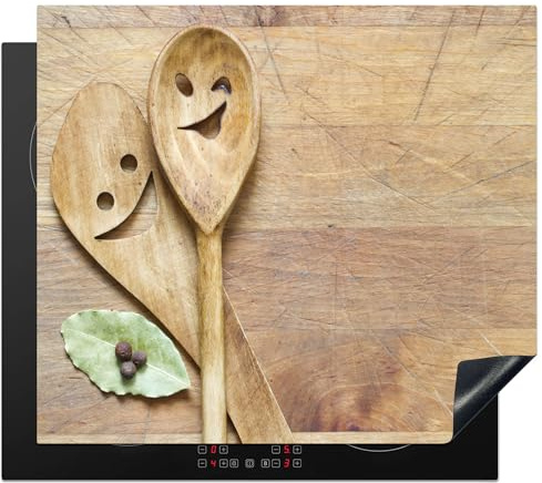 KitchenYeah© Herdabdeckplatte Einteilig Küche Herdabdeckung Induktionsfeld | 60x52 cm - Ceranfeld Herdabdeckplatten Vinyl Matte Aufrollbar Holz - Löffel - Braun - Smiley