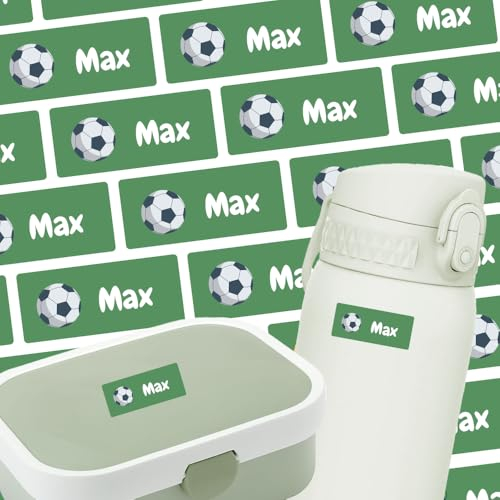 Namensaufkleber für Flasche & Brotdose (250 Sticker) – Aufkleber mit Name und Fußball für Brotdosen oder Flaschen – Ideal für Schule und Kindergarten – Wasserfest, Spülmaschinenfest, 30 x 13 mm