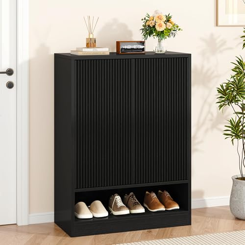 GUVIBAYB Schuhschrank, 2 Türen in Rillenoptik & offenes Fach, Schwarz | 80x37x104 cm, Schuhregal Holz, Push-to-Open, moderner Dielenschrank, inkl. Kippschutz